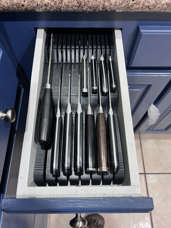 Design Feature:  Drawer Knife Organizer